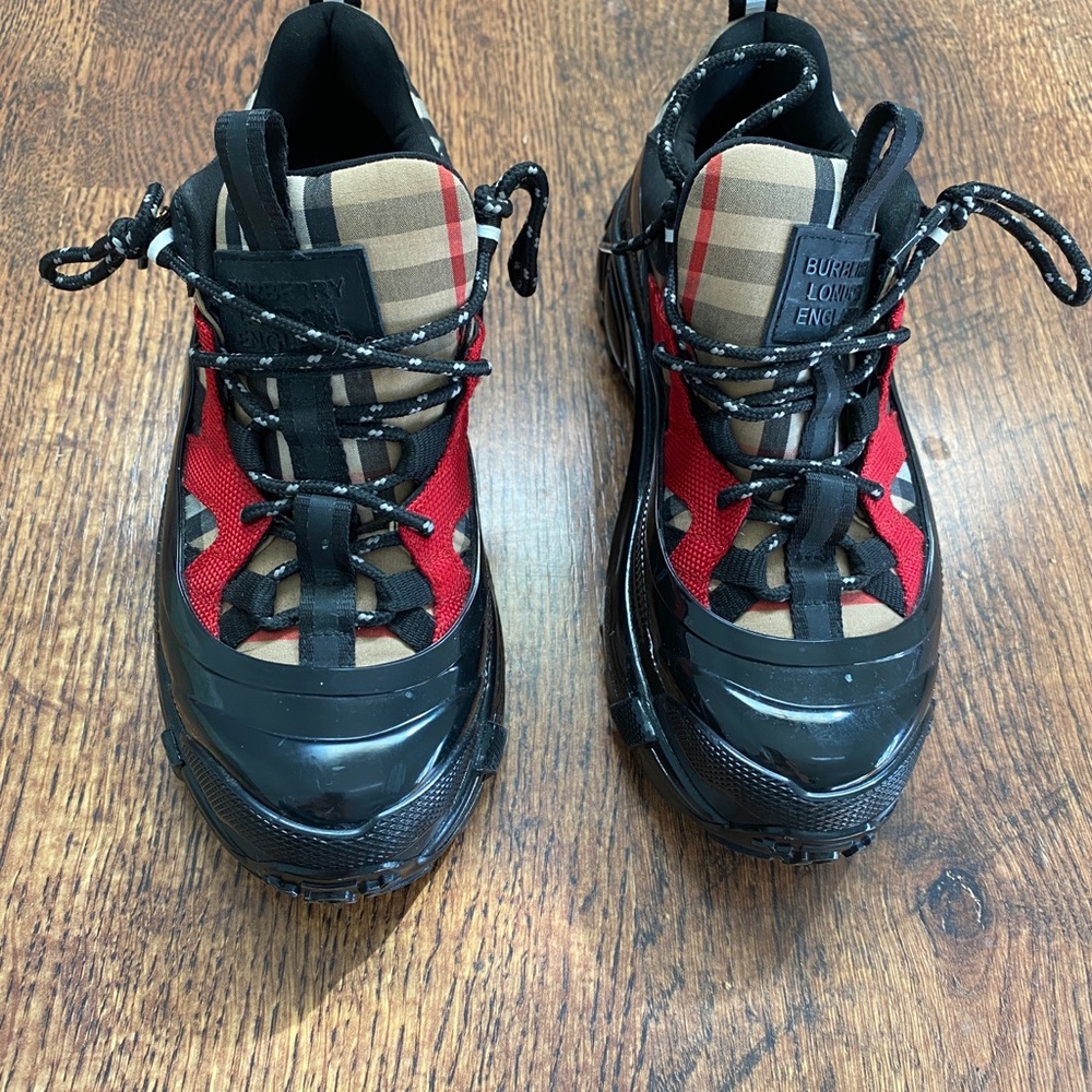 🩷MEGA DEAL🩷 BURBERRY AUTHOR CHUNKY SNEAKERS